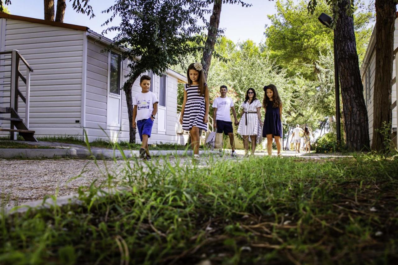 Villaggio Lido D'Abruzzo Roseto Degli Abruzzi Exterior foto